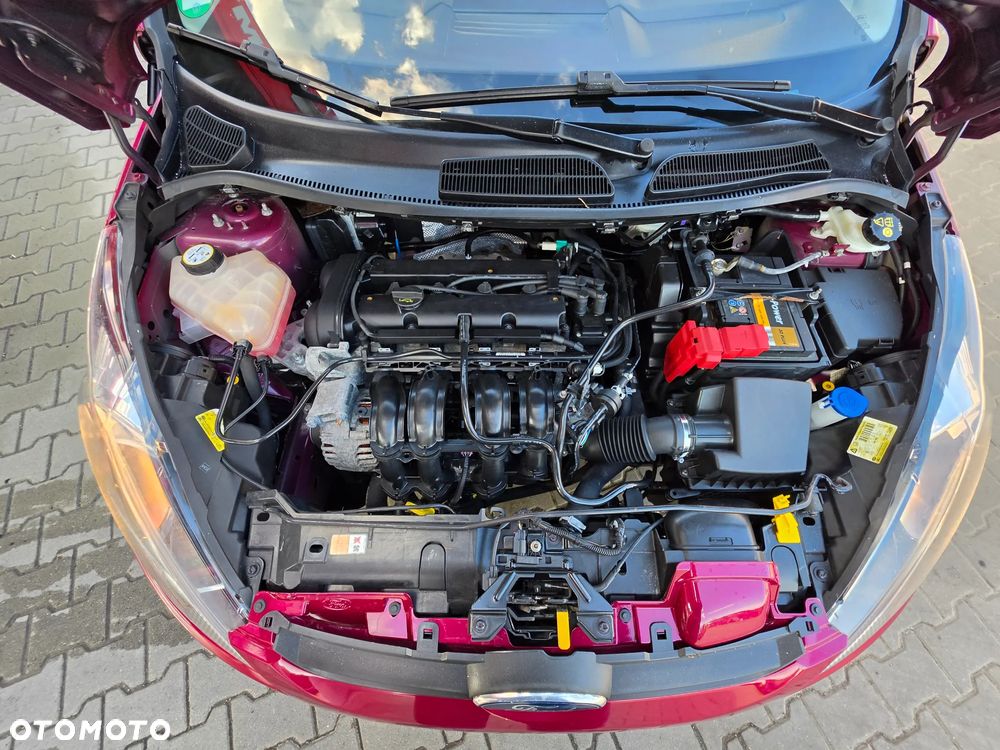 Ford Fiesta 1.25 Celebration - 27