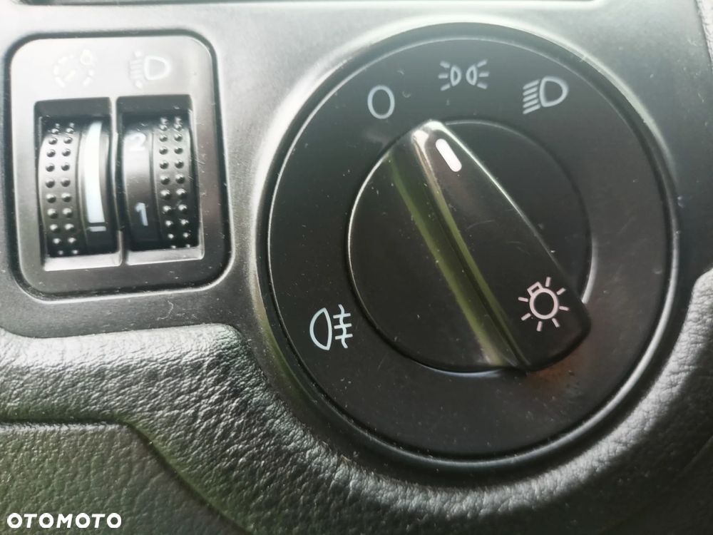 Volkswagen Golf 1.6 Basis - 14