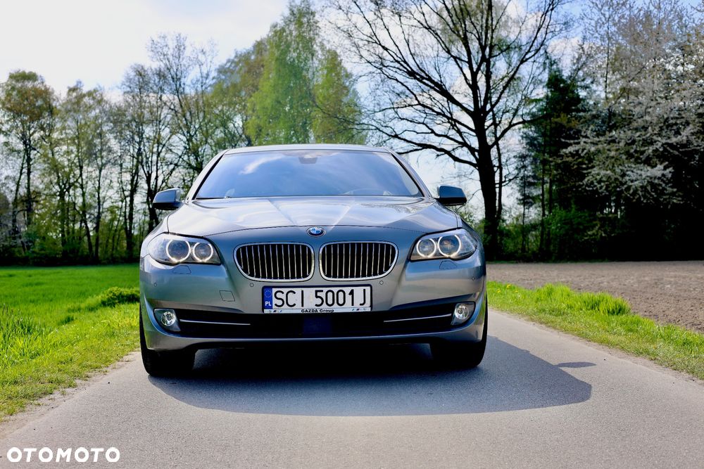 BMW Seria 5 525d - 5
