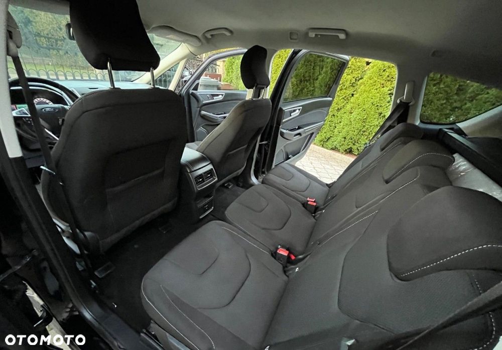 Ford S-Max - 21