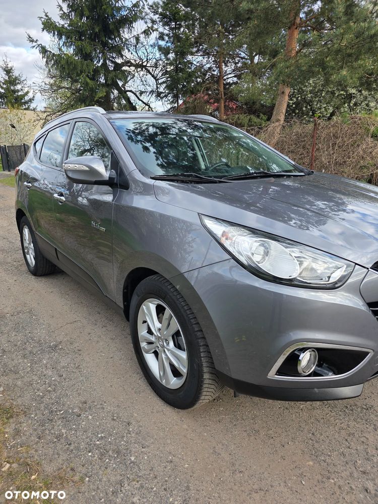 Hyundai ix35 1.7 CRDi 2WD blue Finale Gold - 14