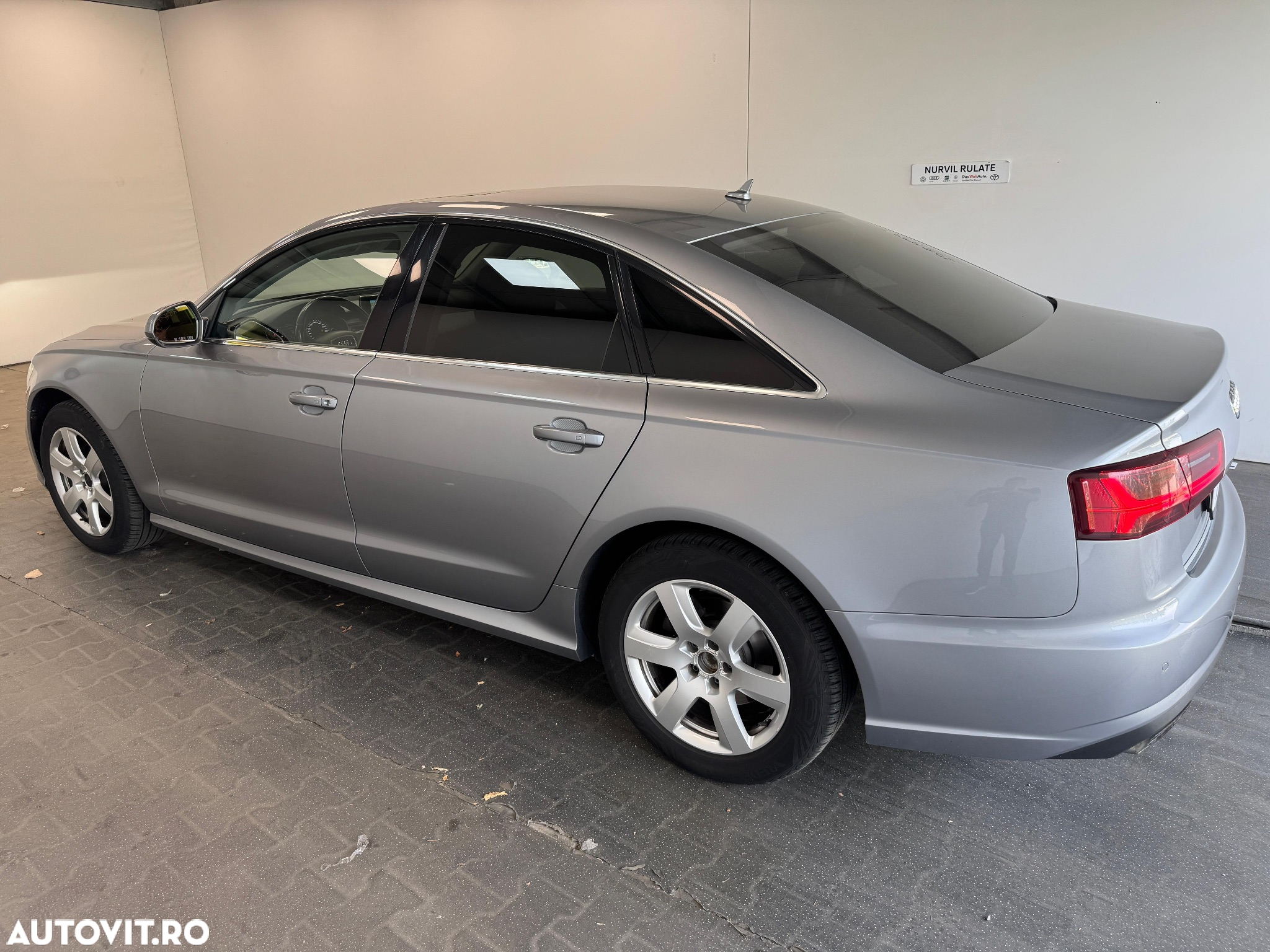 Audi A6 2.0 TDI Ultra S tronic - 14