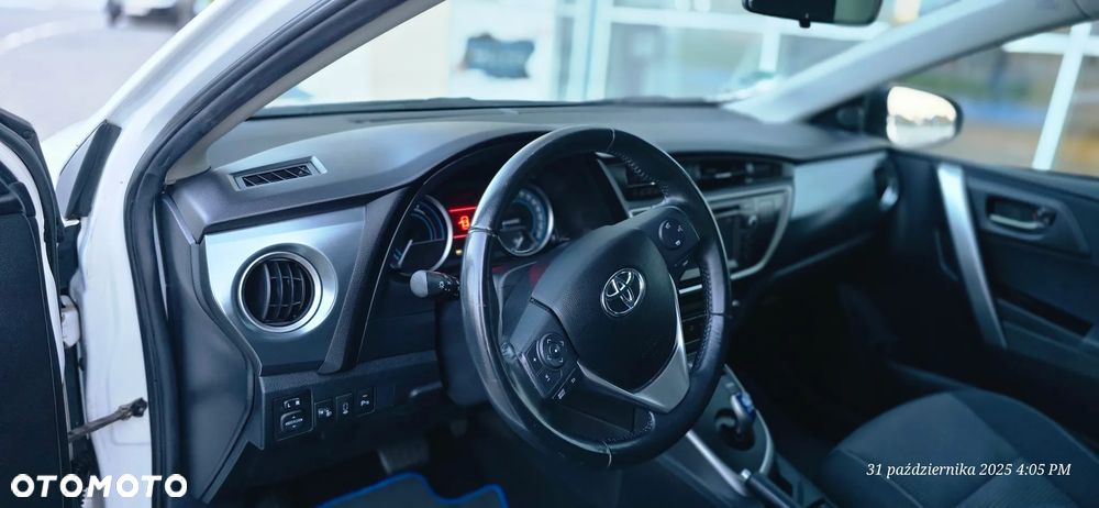 Toyota Auris 1.8 HSD Luna - 12
