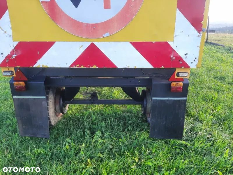 Inny platforma sadownicza zwyzka podnosnik nozycowy do ursuc  c 330  podest do obcinania galezi konserwacji rynien - 6