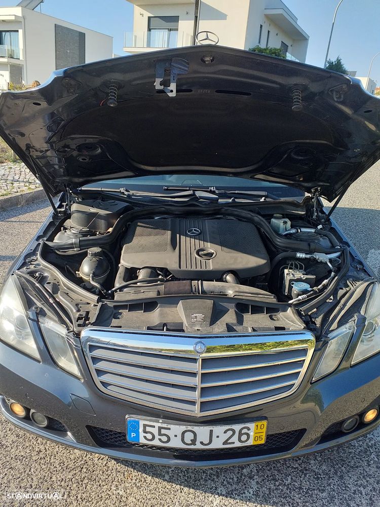 Mercedes-Benz E 200 CDi Elegance BlueEfficiency Auto - 11