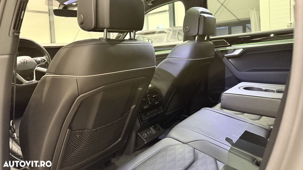 Volkswagen Touareg - 21