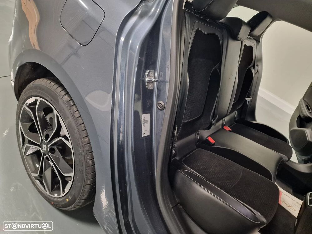 Renault Mégane Sport Tourer 1.5 dCi Bose Edition SS - 36