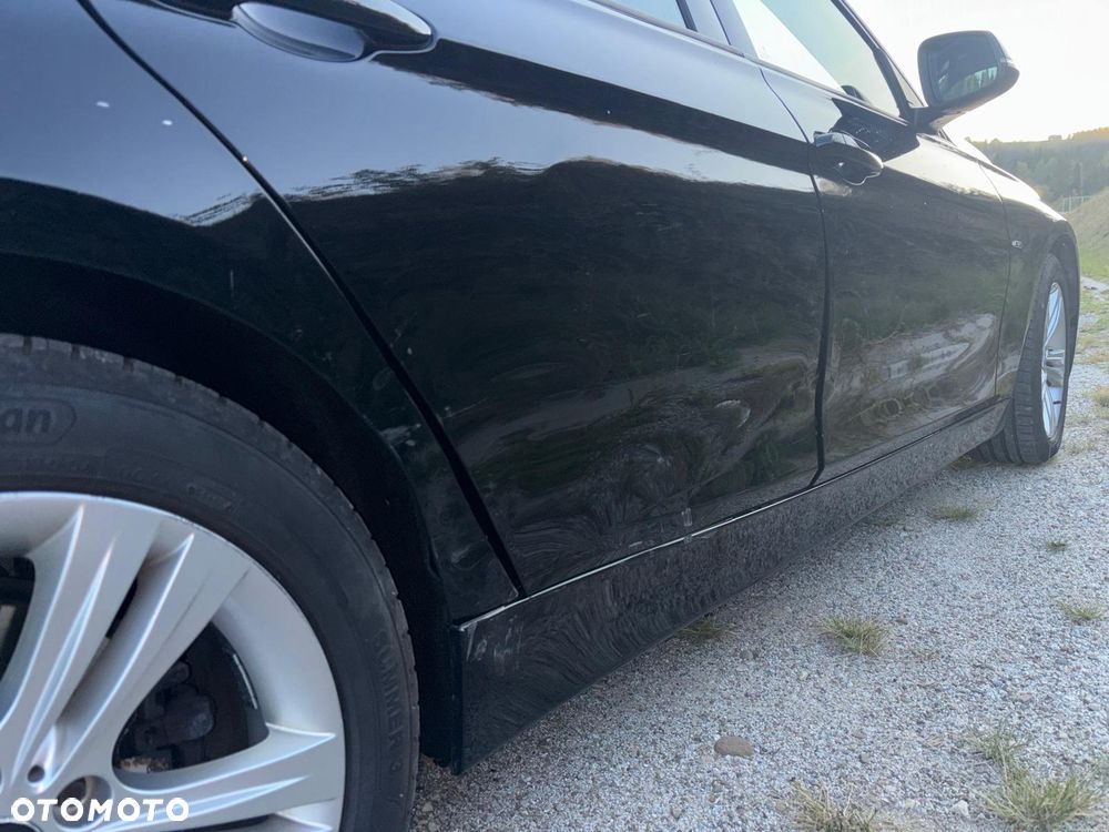 BMW Seria 3 318d Sport Line - 12