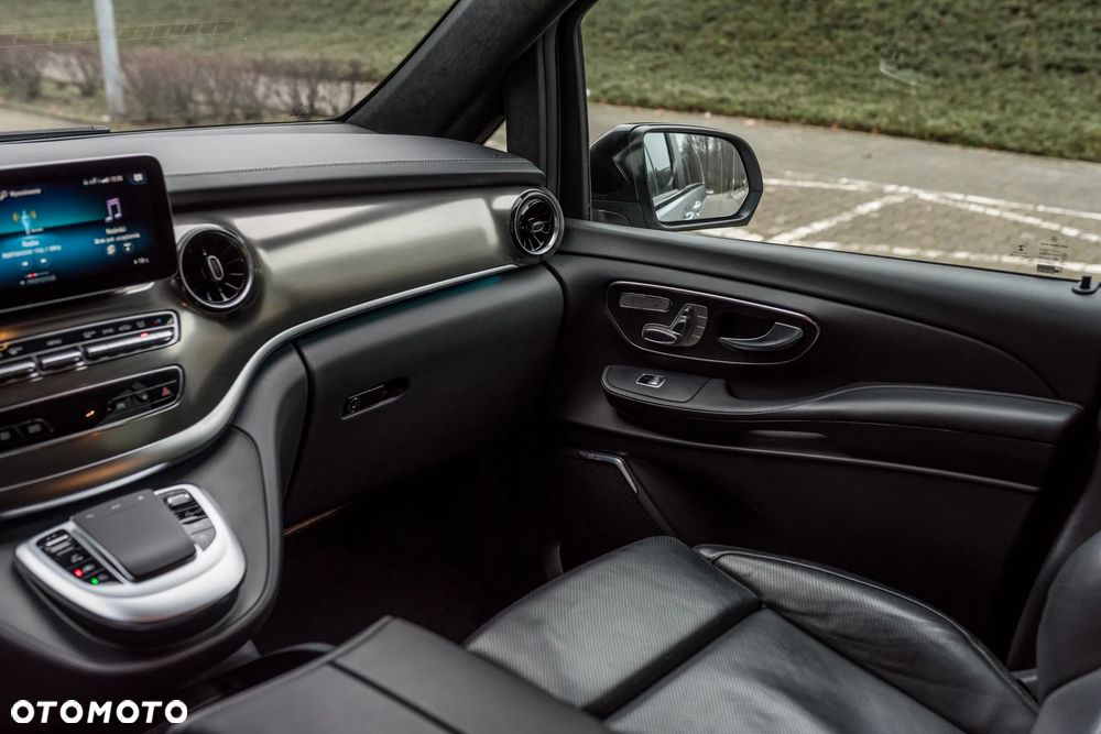 Mercedes-Benz Klasa V 300 d 9G-Tronic Exclusive (d³ugi) - 14