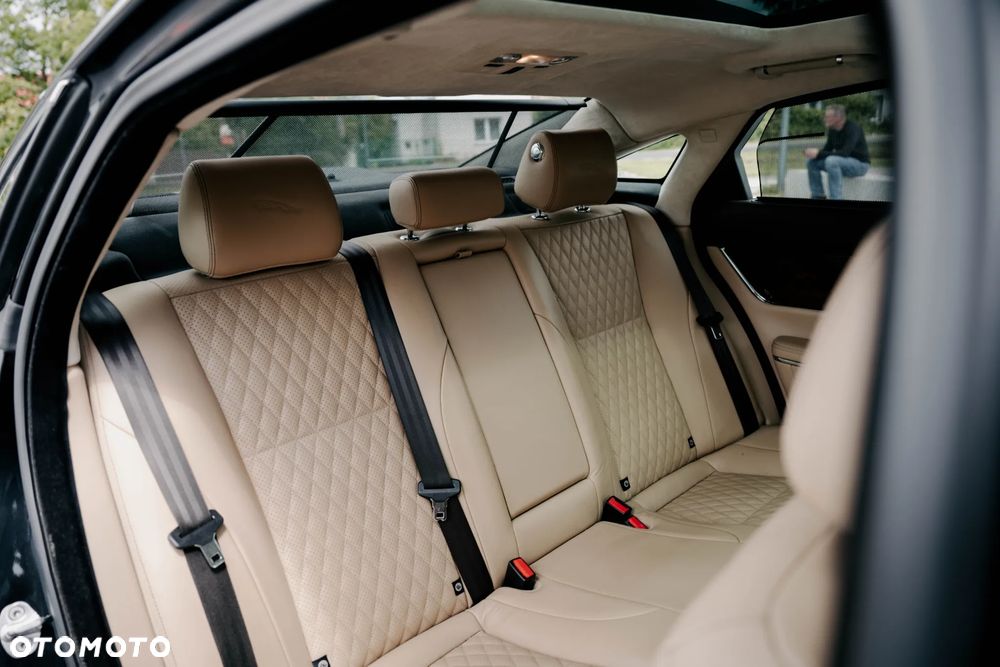 Jaguar XJ 3.0 T LWB AWD Portfolio - 21