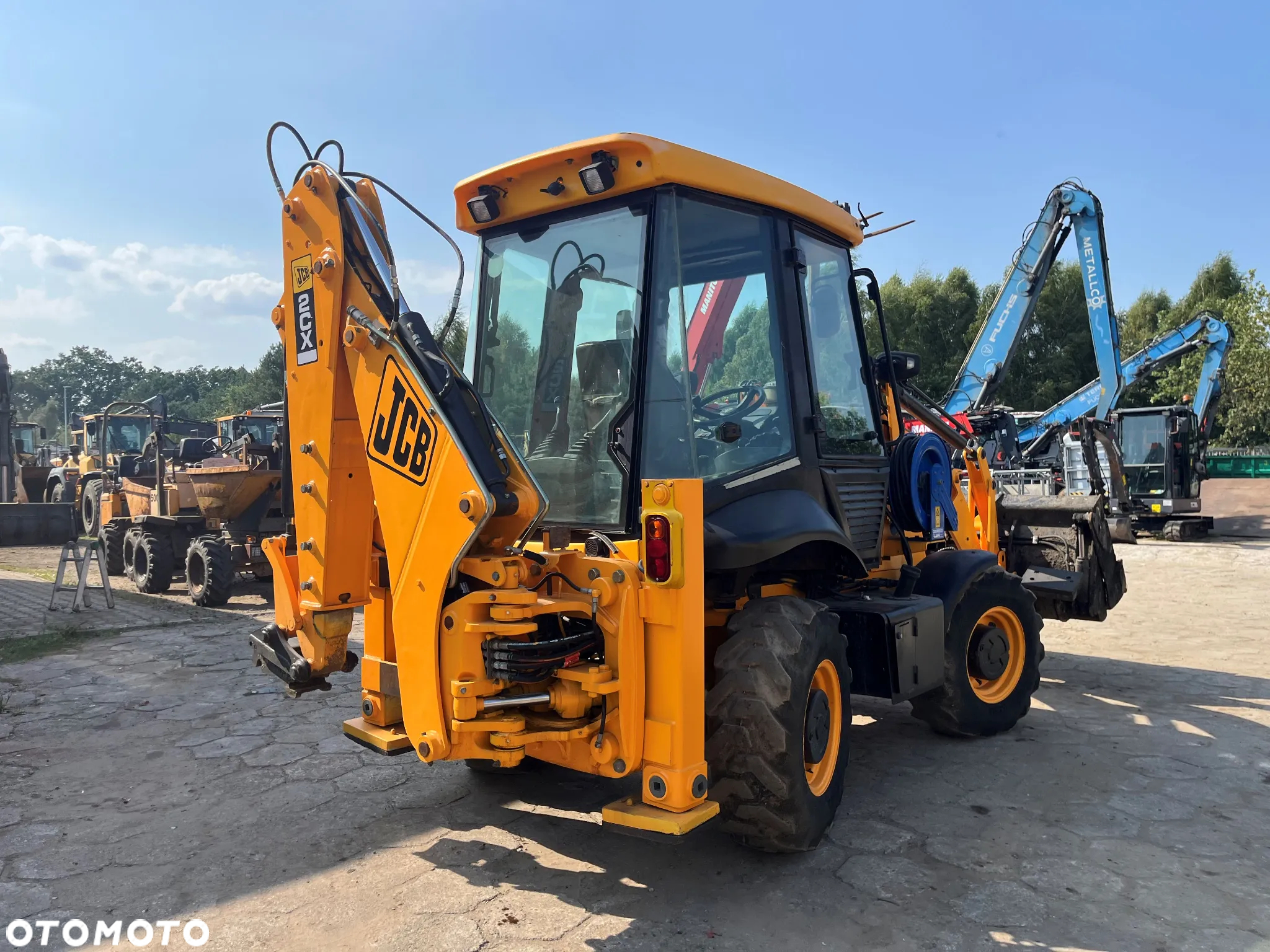 JCB 2CX - 5