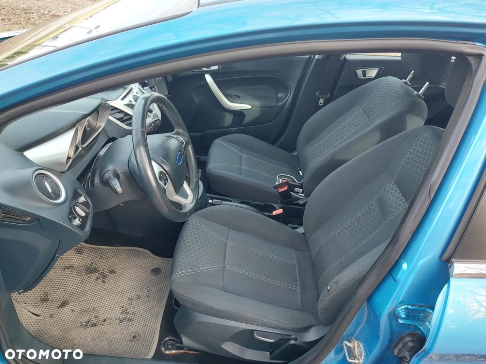 Ford Fiesta 1.6 Ti-VCT Titanium - 8