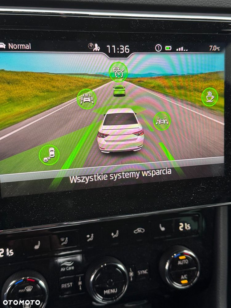 Skoda Superb 2.0 TDI SCR Sportline DSG - 6