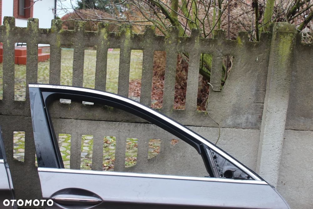 DRZWI PRAWE PRZEDNIE BMW F10 F11 A17 2012 - 13