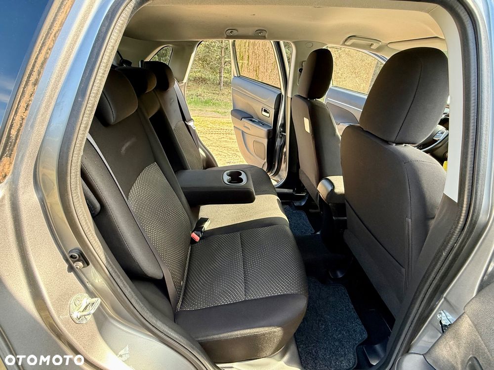 Mitsubishi ASX 1.6 2WD Plus - 25