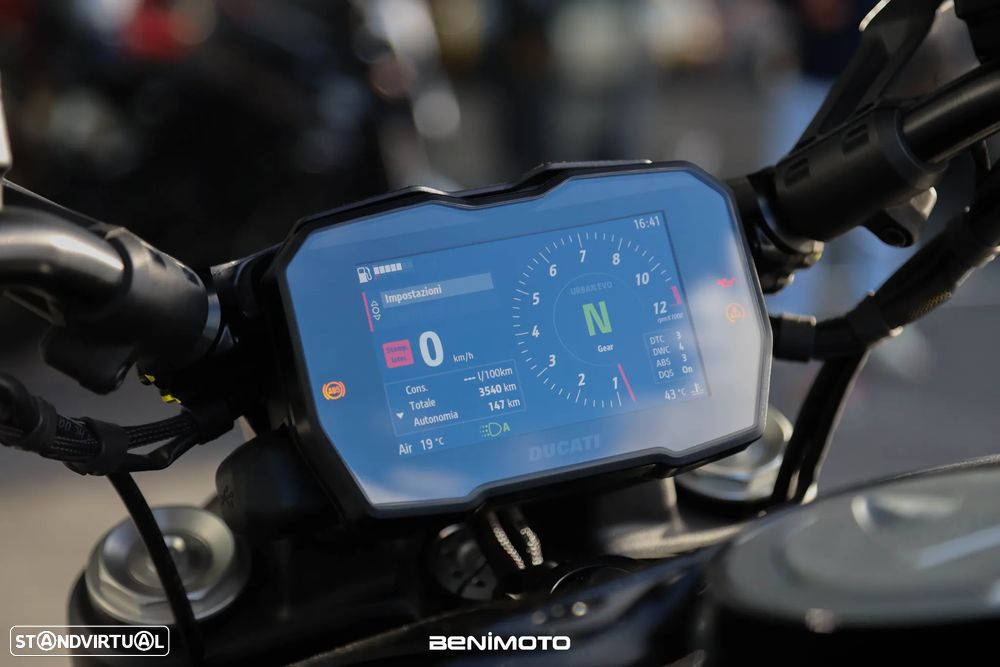 Ducati Diavel V4 - 11