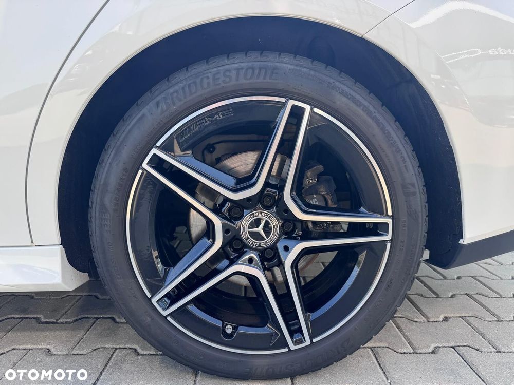Mercedes-Benz CLA - 11