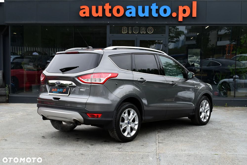 Ford Escape 2.0 EcoBoost AWD Titanium - 25