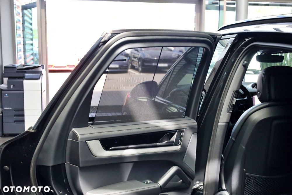 Porsche Cayenne - 17