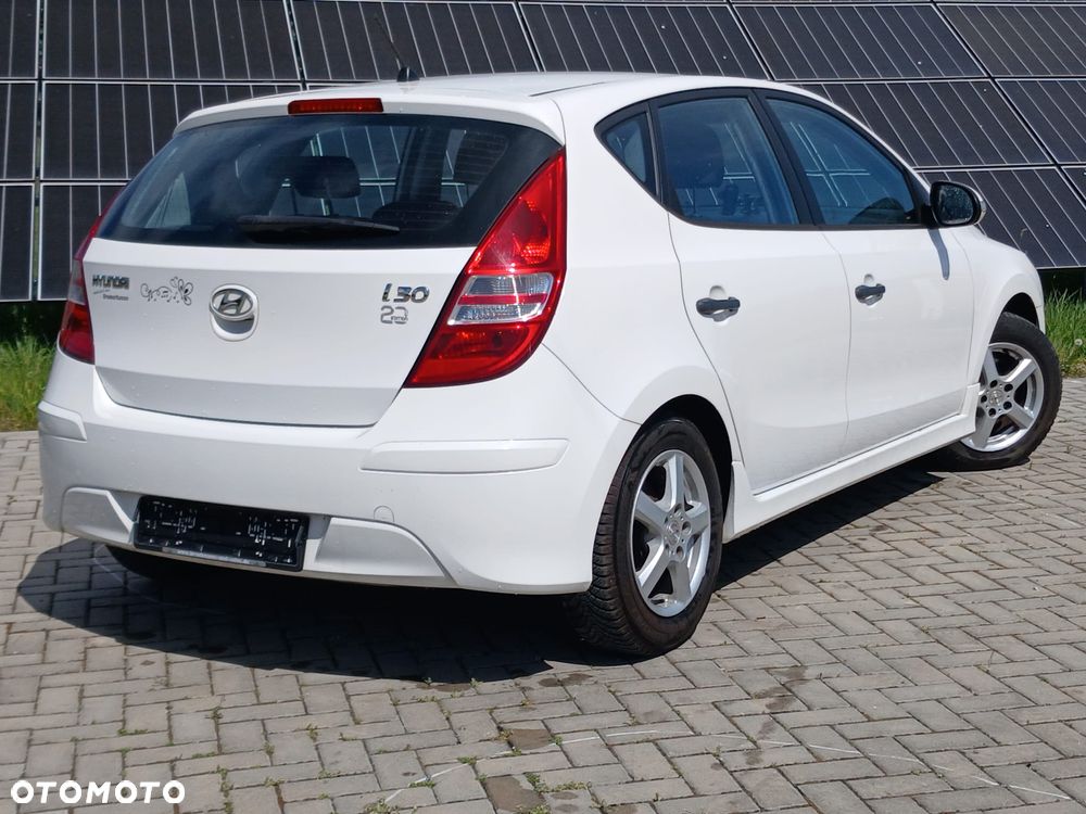 Hyundai i30 1.4 FIFA WM Edition - 4