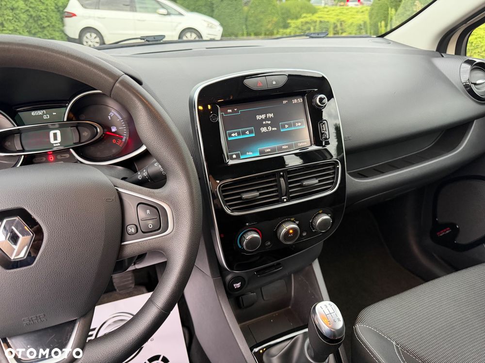 Renault Clio 1.2 16V Limited EU6 - 11