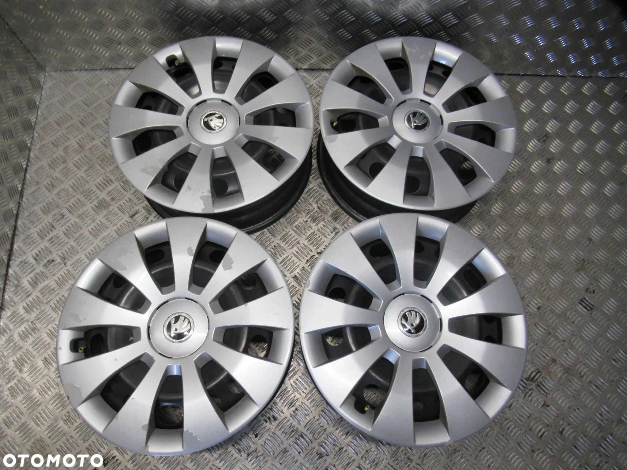Felgi Skoda Fabia Scala Kamiq Rapid Roomster Praktik 6Jx16 et48 5x100 - 1