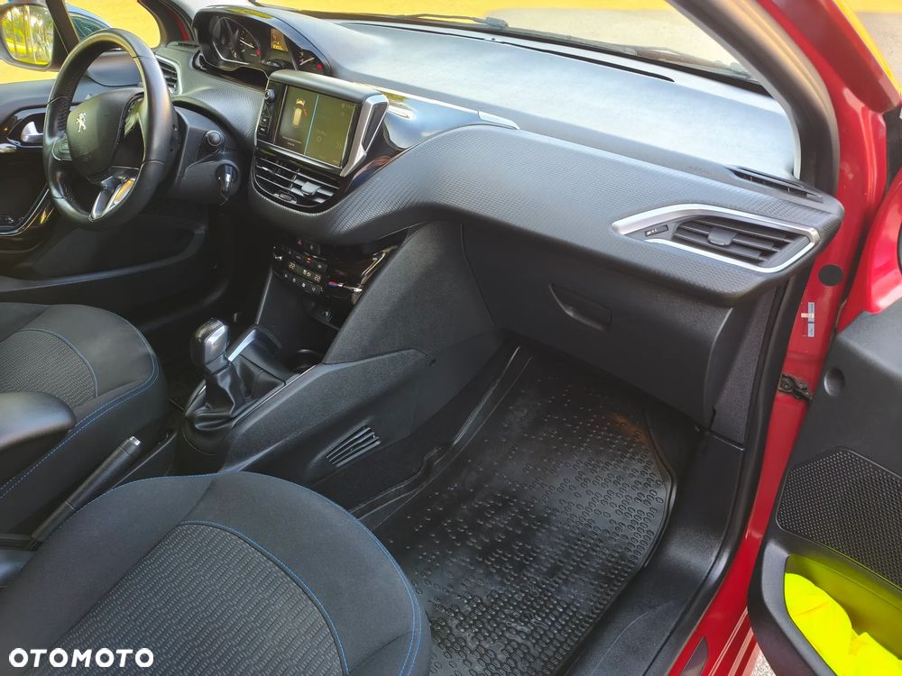 Peugeot 208 1.6 BlueHDi Active - 11