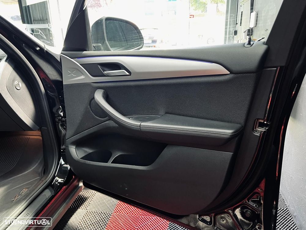 BMW X3 18 d sDrive Auto - 41