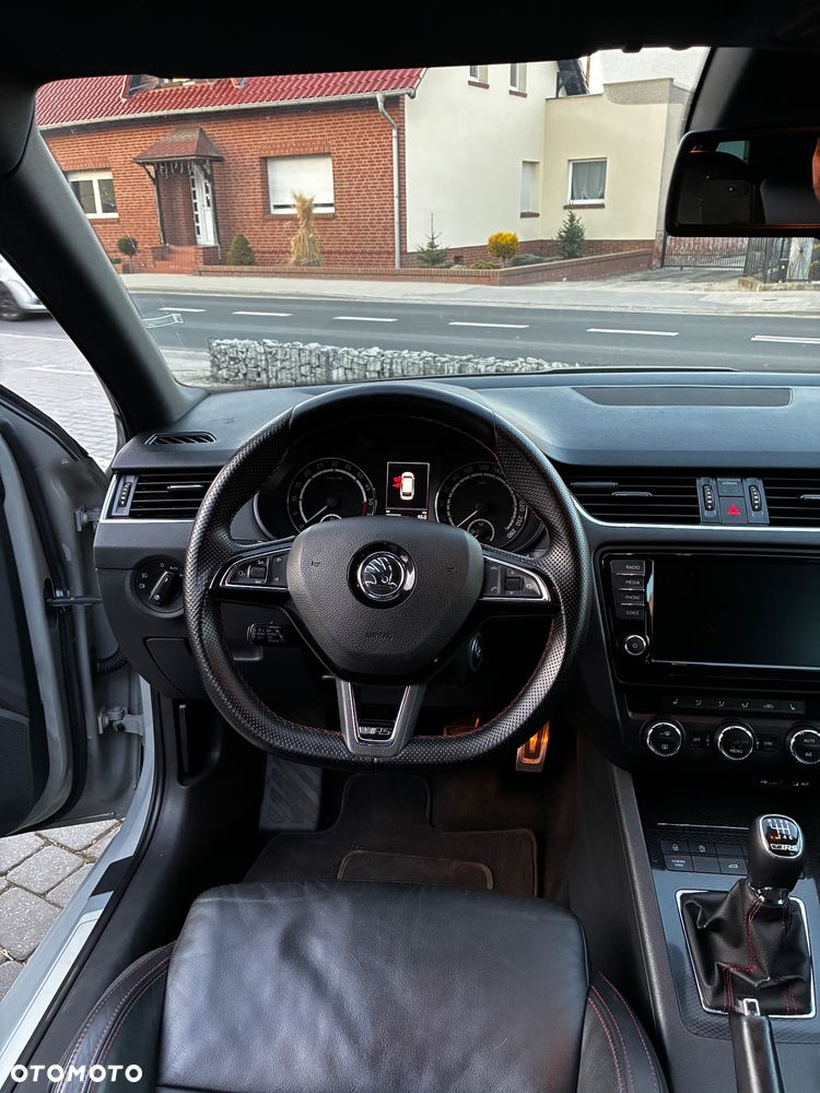 Skoda Octavia 2.0 TDI RS - 14