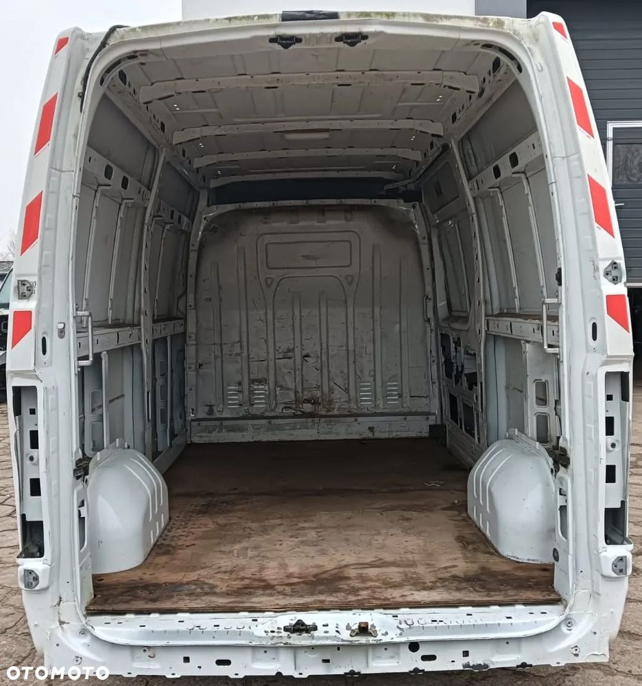 Karoseria tył ćwiartka bok poszycie L2H2 Master 3 Movano2010 - - 6