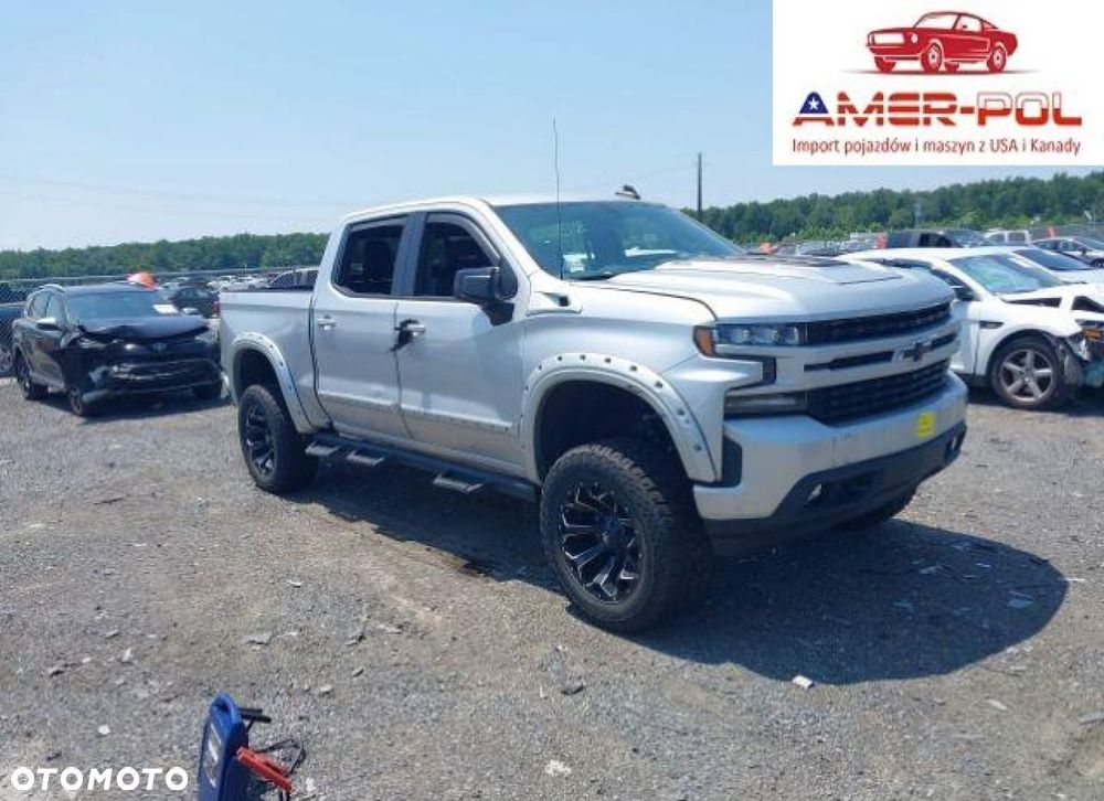 Chevrolet Silverado - 1