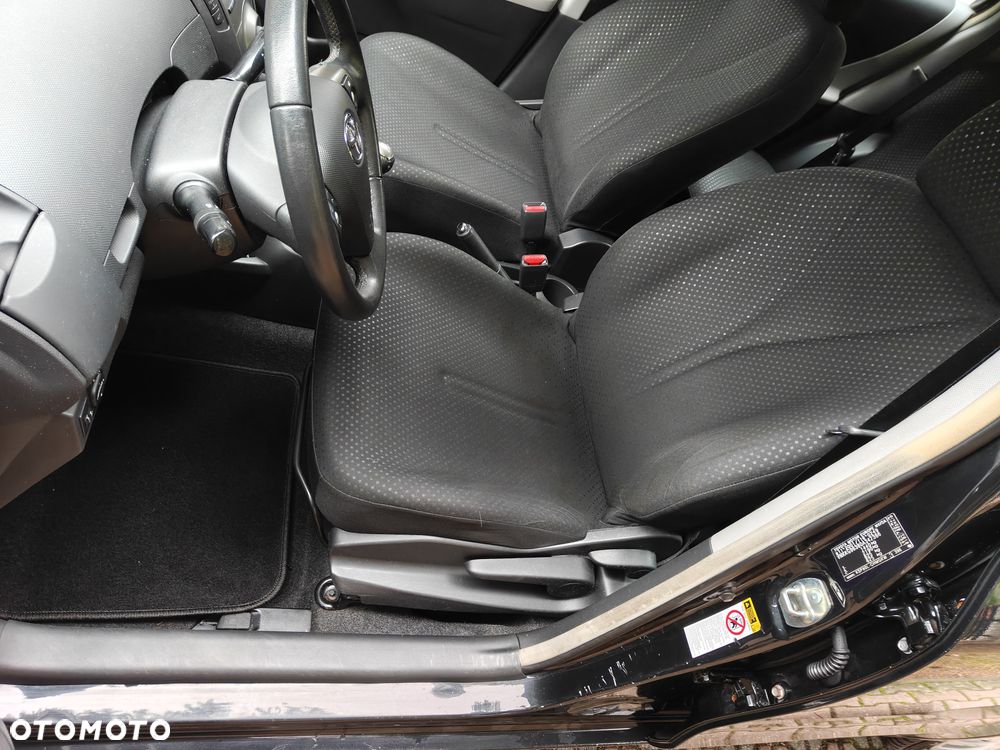 Toyota Yaris - 21