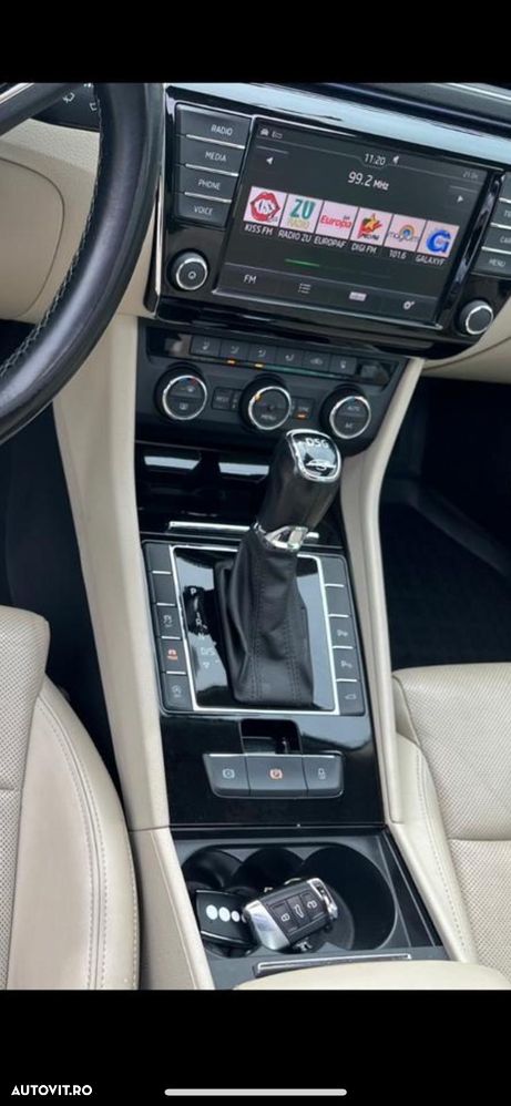 Skoda Superb 2.0 TDI 4X4 DSG L&K - 6