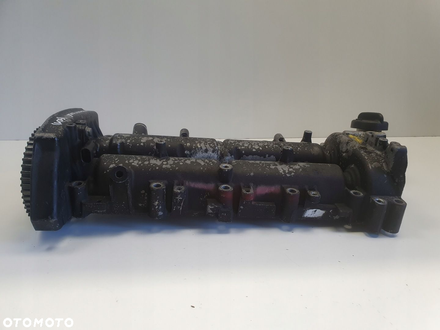 Opel Insignia 2.0 CDTI POKRYWA ZAWORÓW wałki 55565668 - 5