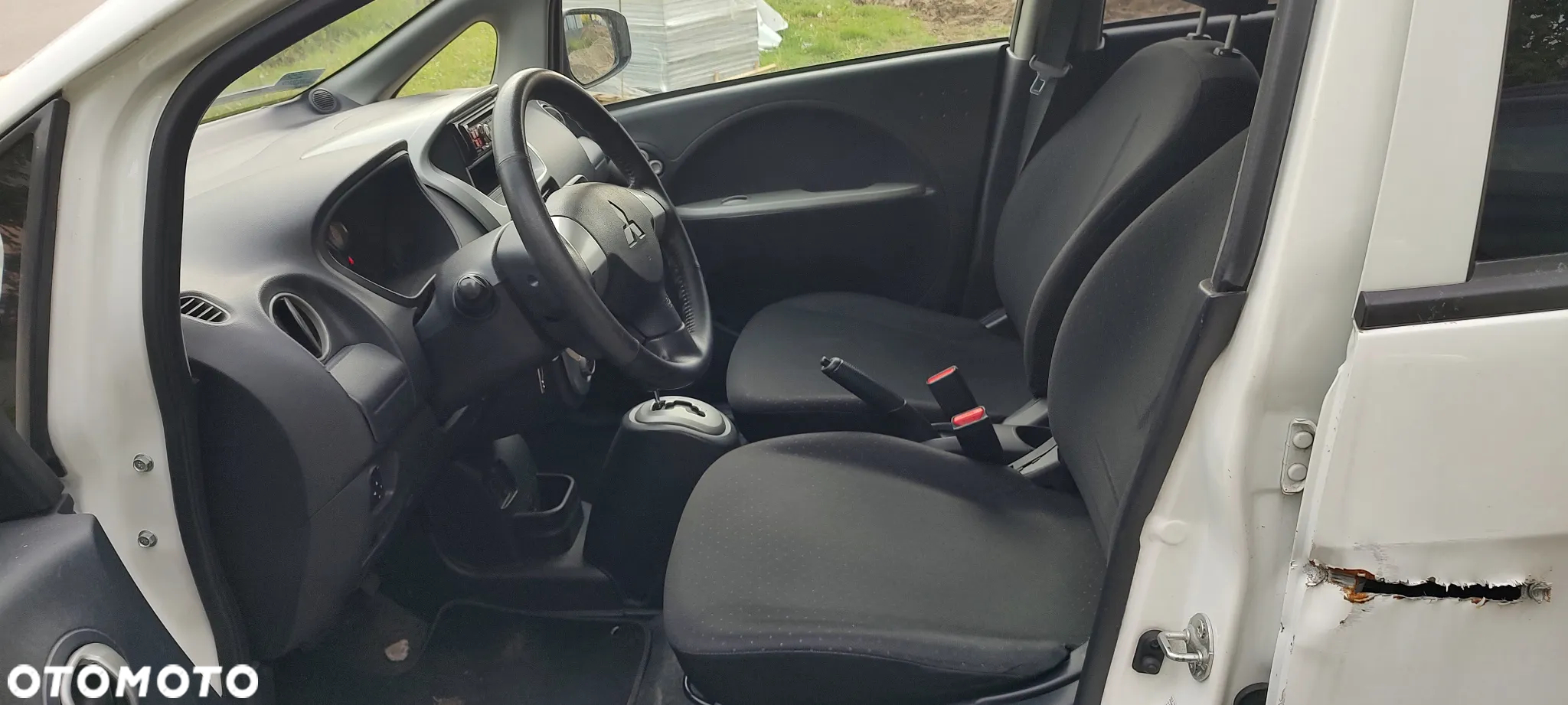Mitsubishi i-MiEV Standard - 6