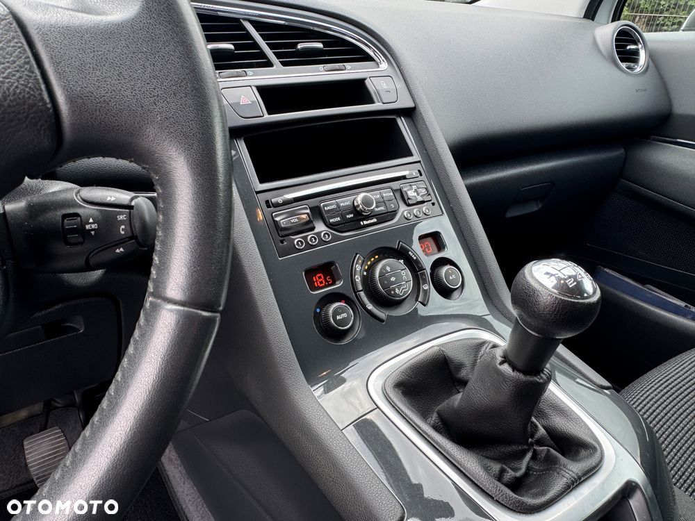 Peugeot 5008 120 VTi Active - 20