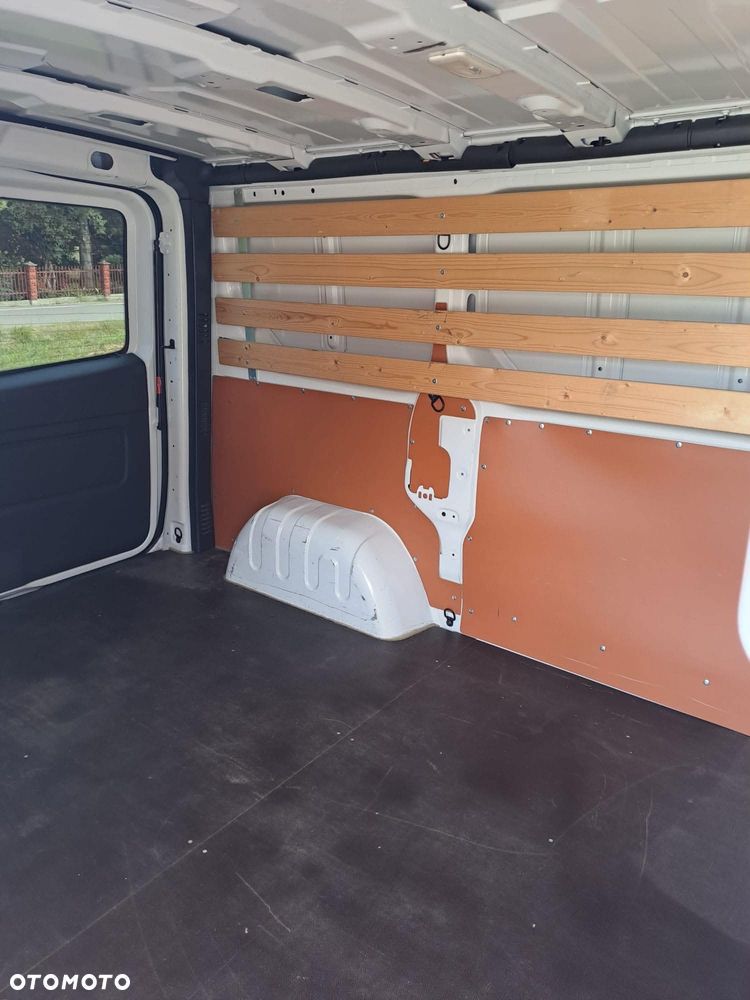 Renault Trafic L1H1 2,7t Business - 12