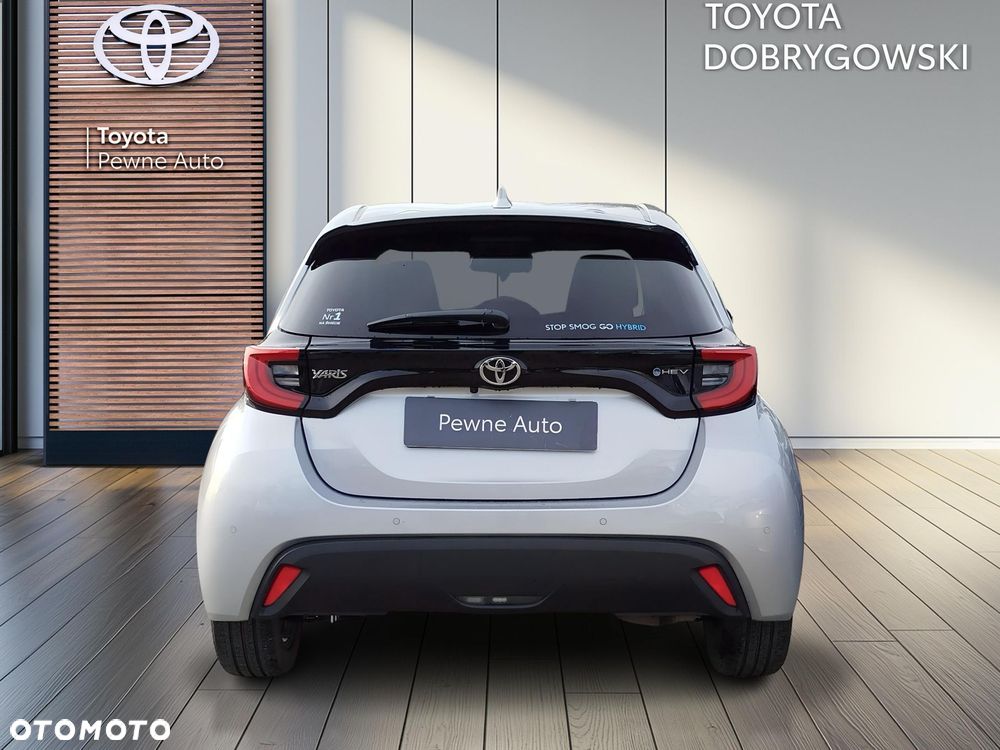 Toyota Yaris - 4