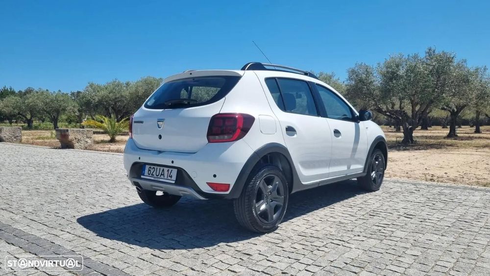 Dacia Sandero - 5