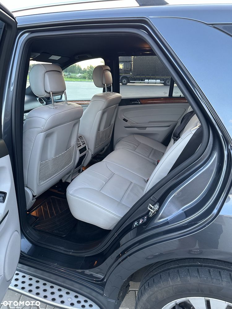 Mercedes-Benz ML - 7
