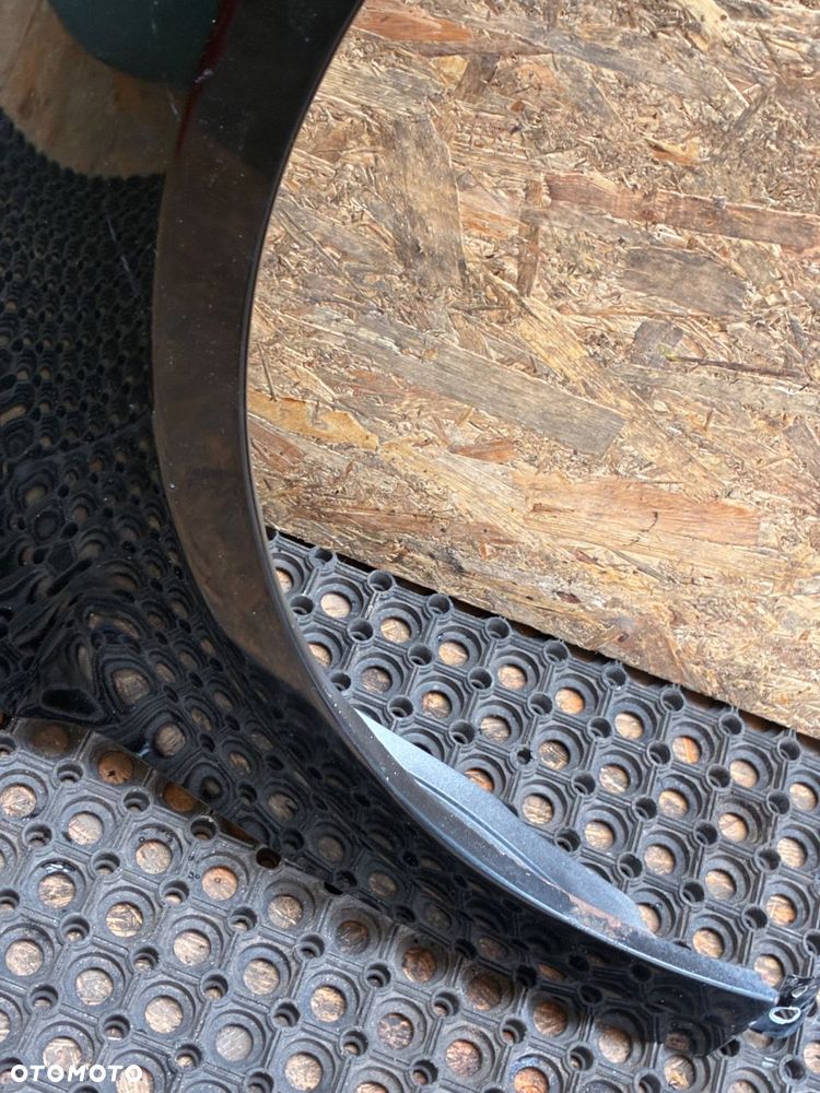 MERCEDES W245 BŁOTNIK PRZÓD PRZEDNI PRAWY CZARNY - 5