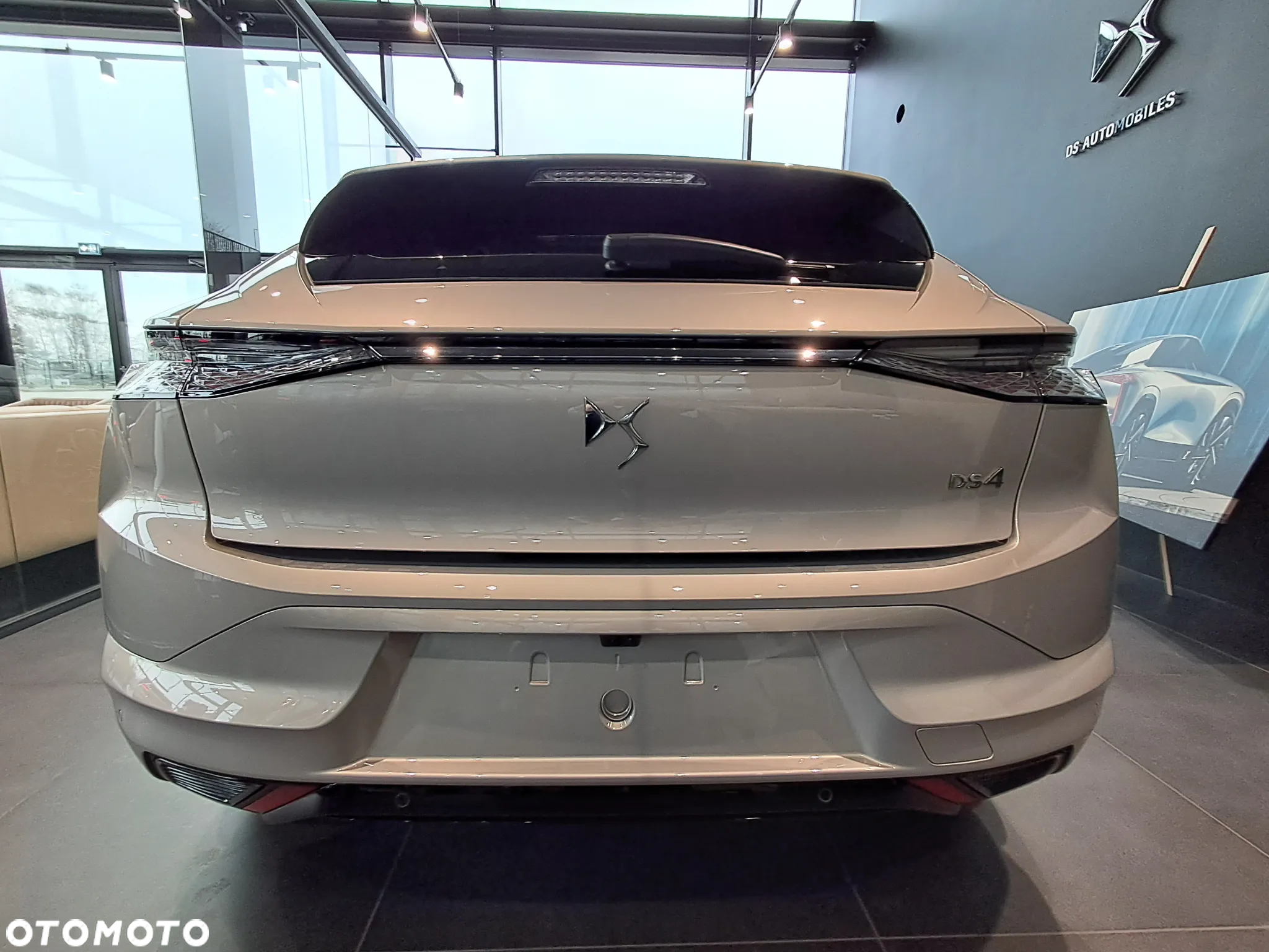 DS Automobiles DS 4 - 12