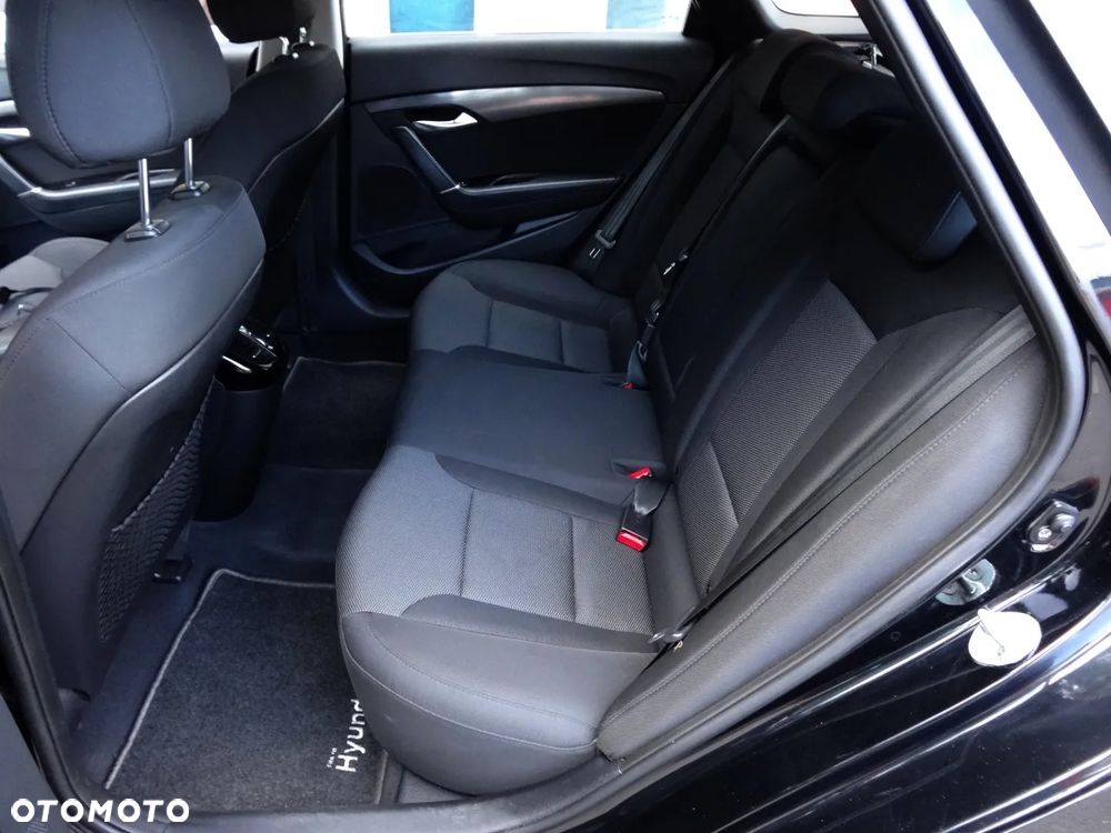 Hyundai i40 1.7 CRDi Comfort - 22