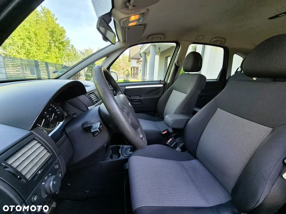 Opel Meriva - 10