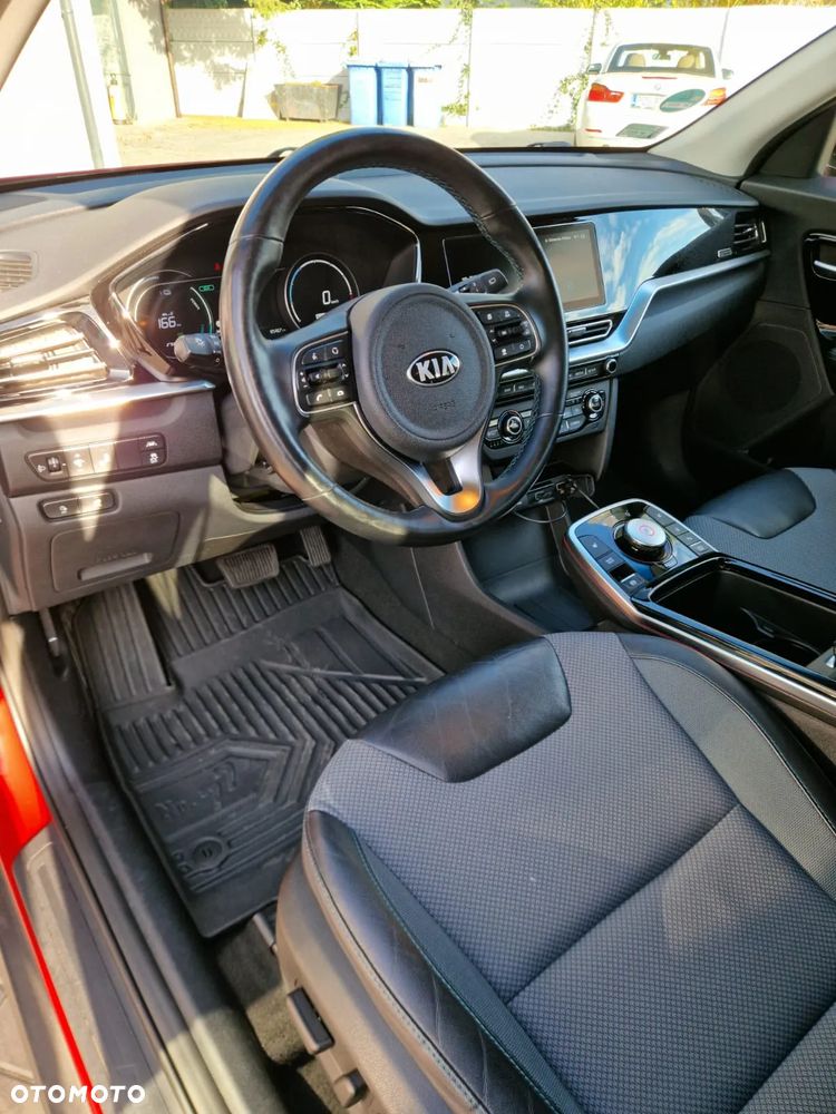 Kia Niro e-Niro 64kWh L - 11