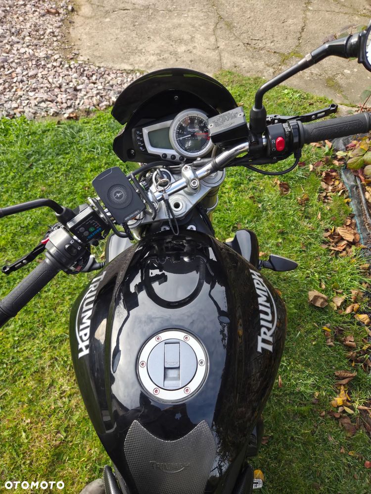 Triumph Street Triple - 7