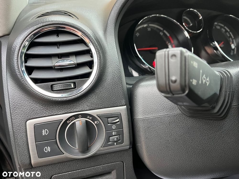 Opel Antara - 16