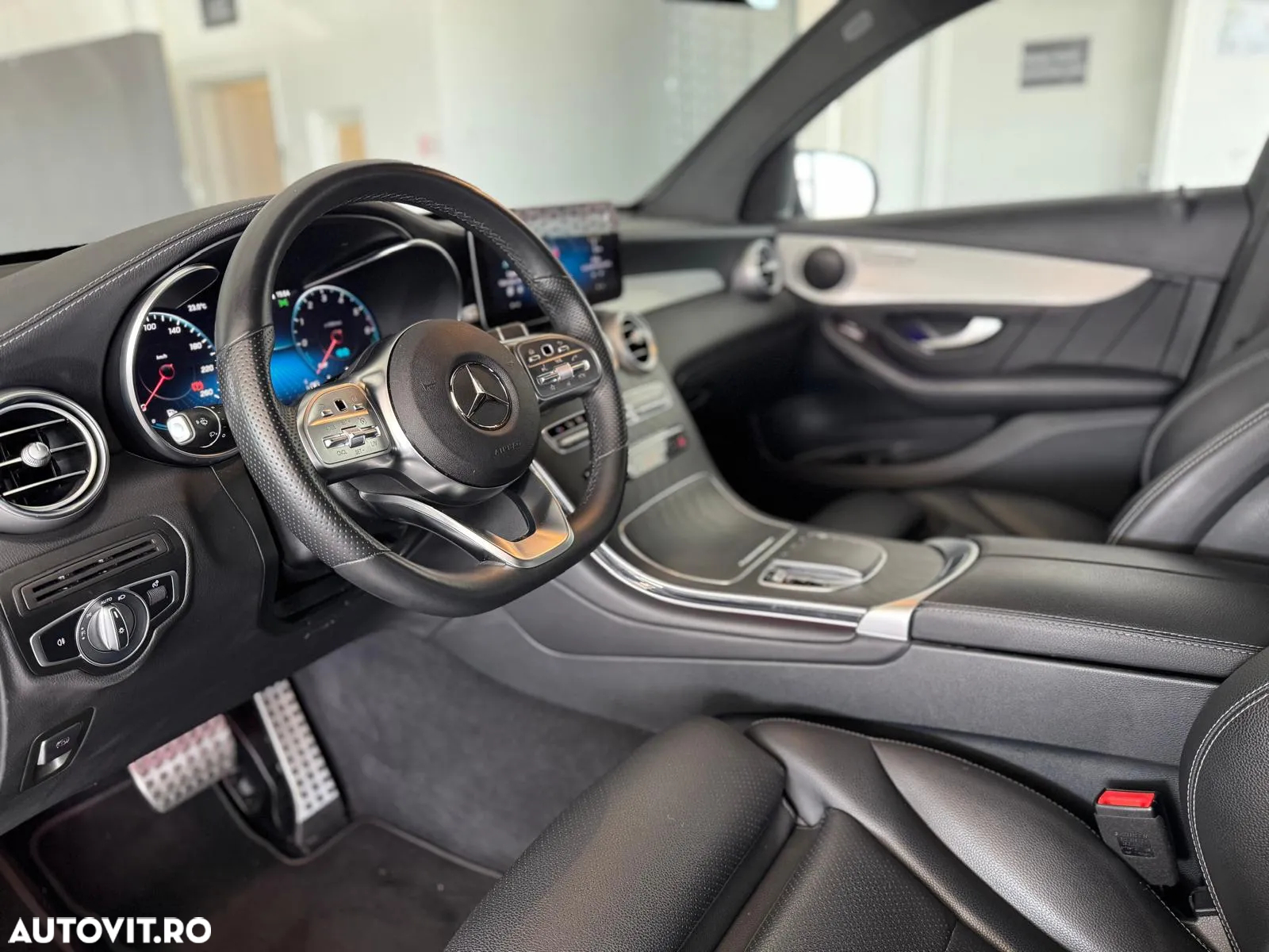 Mercedes-Benz GLC 300 de 4MATIC - 12
