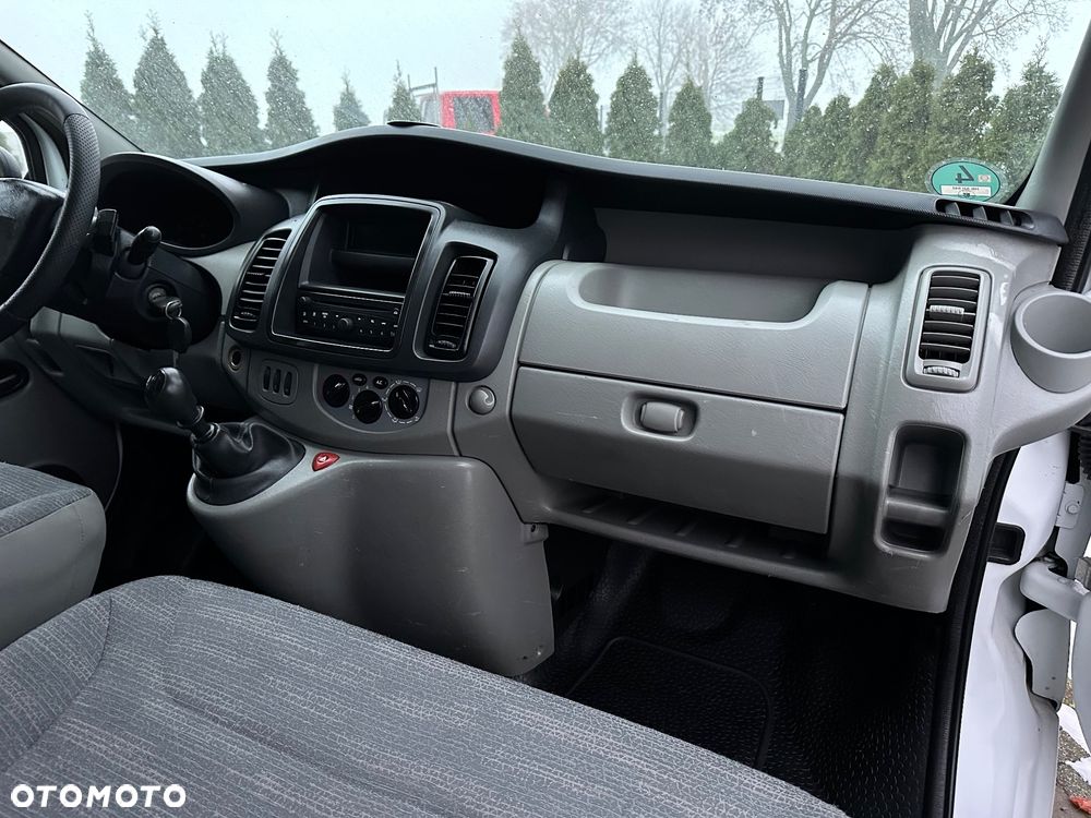Renault Trafic - 13