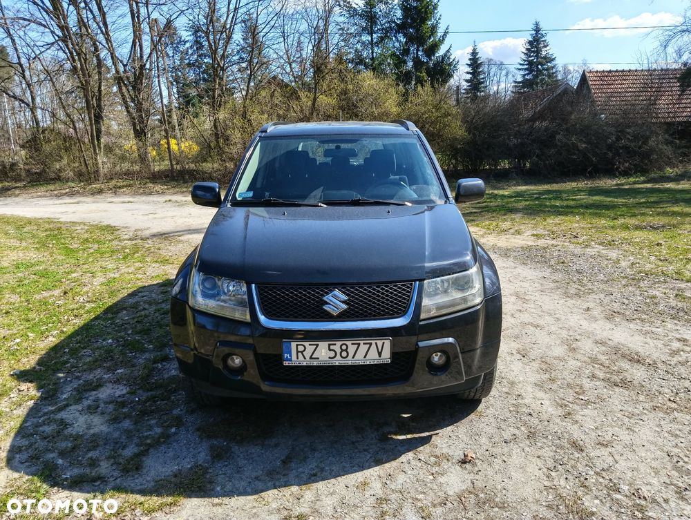 Suzuki Grand Vitara 2.0 Comfort - 1